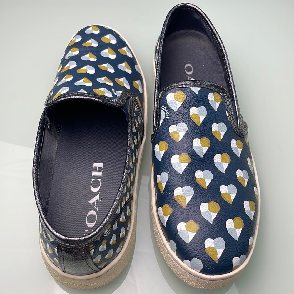 Coach Women's Slip-On Shoes - Navy and Gold Heart Pattern